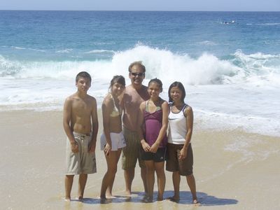 Barrow Family-Matthew, Samantha, Steve, Kayla, Beth in Cabo San Lucas, Mexico – Online Business Magazines